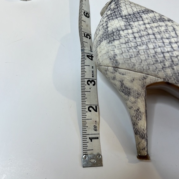 Michael Kors Snake Skin Print Heels PW15K Size 6 - Picture 8 of 9